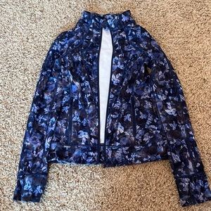 A ivivva jacket, it’s in perfect condition, and very soft and comfortable
